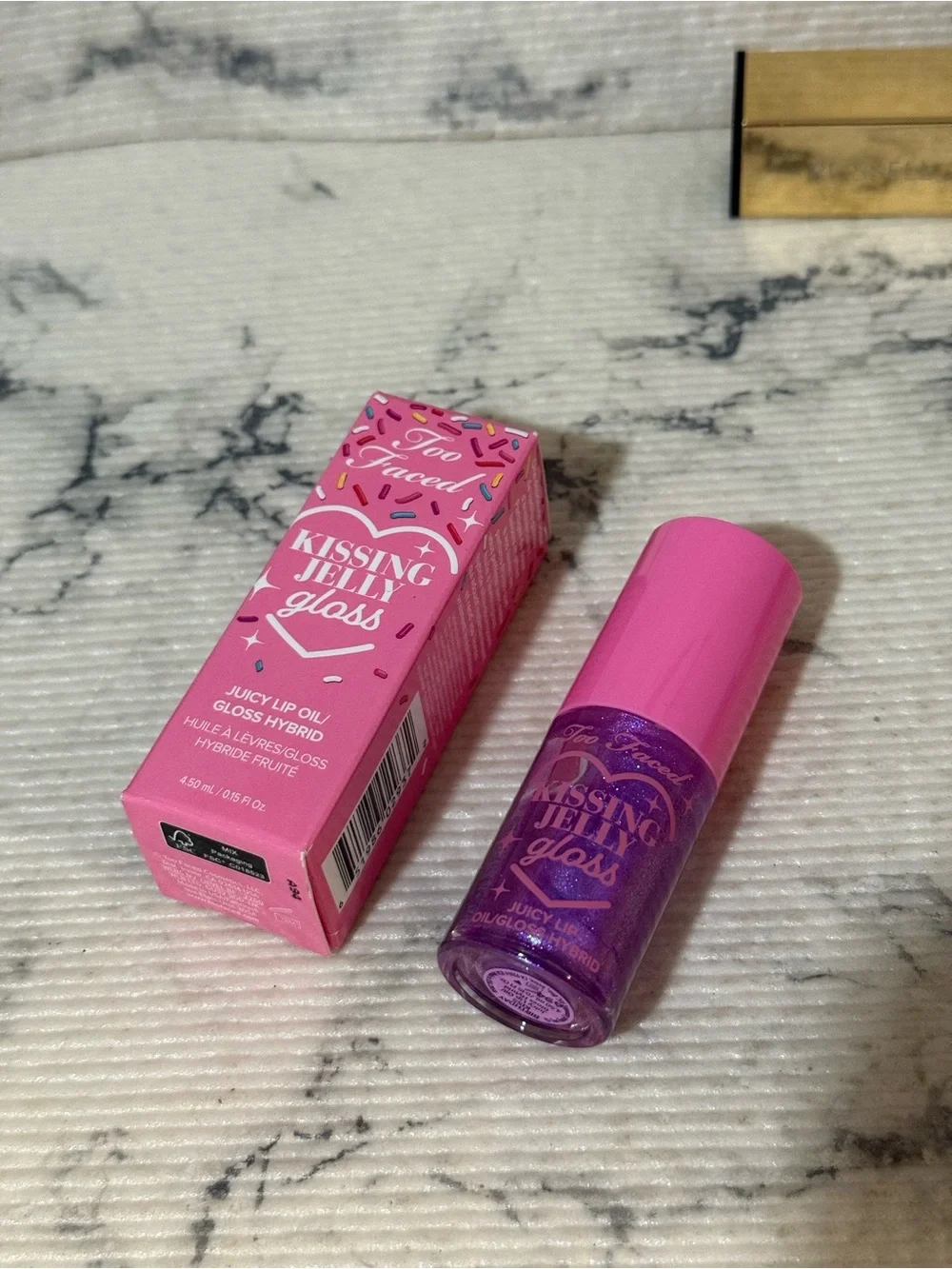 Too Faced Kissing Jelly Gloss Juicy Lip Oil Gloss Hybrid: Birthday Kiss